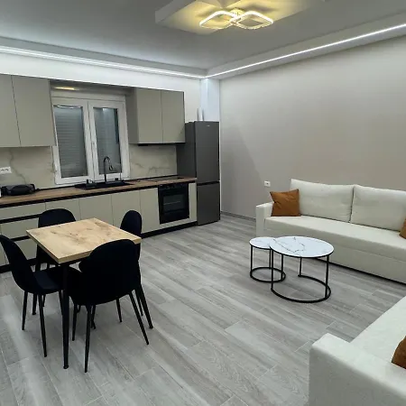 Rira Rent דירה *
