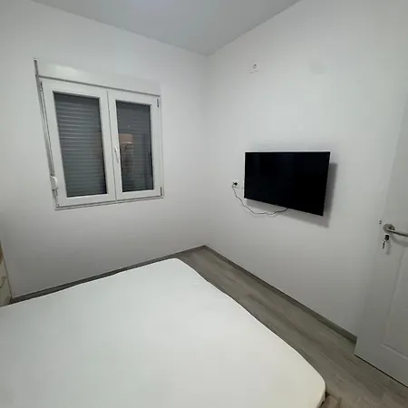 Rira Rent * Bucimas